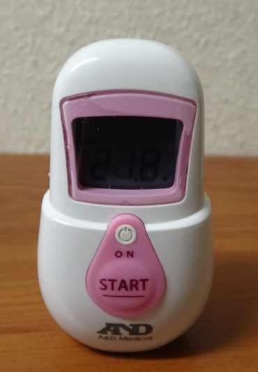 体温計　非接触　１秒　早く　子供　病院　診察